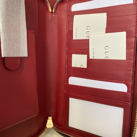 SOLD Gucci travel wallet case - Picture 7 of 8